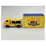 No. 28 Matchbox Compressor Lorry Truck With Box.
