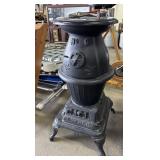 Vtg Leader Cast Belly Stove.