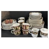 Majesticware Sakura Christmas Patch Dinnerware.