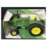 NOS ERTL Die Cast 5020 John Deere Tractor.