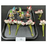 Christmas Pipe Cleaner & Pinecone Figurines.