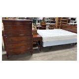 Vtg Mahogany Dixie Bedroom Suite.