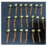 Halloween Pipe Cleaner Jack-O-Lanterns.