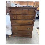 Mid Century Chest of Drawers.