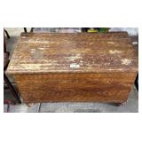 Antique Oak Wood Blanket Chest Storage Trunk.
