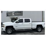NICE 2019 Chevy 3500 Duramax 4x4 Truck.