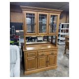Traditional Style Cochrane White Oak Hutch.