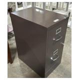 Metal Filing Cabinet w/ Key.