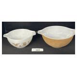 2 Small Pyrex Nesting Mixing Bowls.