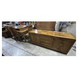 Thomasville Parquet Top Buffet & Oak & Cane