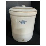 6 Gal Lidded Stoneware Crock Keg.