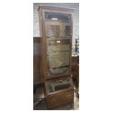 Frosted Glass Wildlife Scene 8-Gun Cabinet.