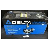 Delta ShopMaster 6in. Bench Grinder W/ Lamp.