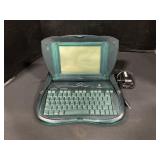 Apple eMate Laptop Computer.