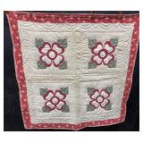 Handmade Vintage Floral Appliquï¿½ Quilt.