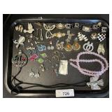 Lot Of Costume Jewelry, Brooches, Earrings.