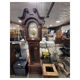 Vtg Walnut Grandfather Clock.