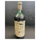 Niepoortï¿½s 1950 Port Bottle.