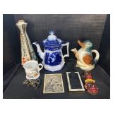 Flow Blue Tea Pot, Chalkware Black Americana.
