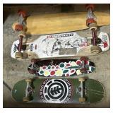 4 Vintage Skateboards / Longboards.