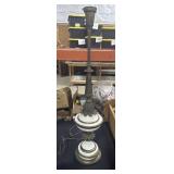 Vtg Stiffel Hollywood Regency Style Table Lamp.