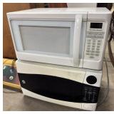 Hamilton Beach & GE Counter Top Microwaves.