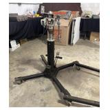 Hydraulic Transmission Jack.