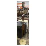 Vtg Mid Century Modern Floor Lamp.