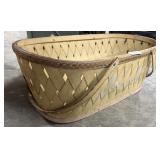 Vtg Hawkeye Baby Bassinet.