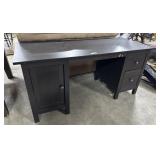 Modern Black Computer Desk.