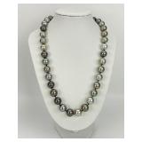 14KT Gold Clasped Tahitian Pearl Beaded Necklace.