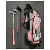 Childï¿½s Girlï¿½s Golf Clubs w/ Carrier.