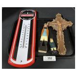 Craftsman Thermometer, Wooden Souvenir Statues.