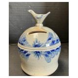 D. Eldreth Nottingham PA Stoneware Bird Bank.