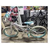 Huffy Childrenï¿½s Bicycle.