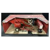 NOS Ertl Die-Cast Tru-Scale Harvest Set.