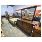 Beautiful Maple Bassett Bedroom Suite.