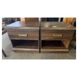 VTG Dark Wooden Nightstands.