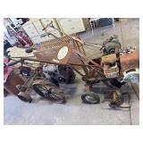 Vtg Briggs & Stratton Garden Tiller.