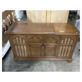 GE Cabinet Stereo Turntable.