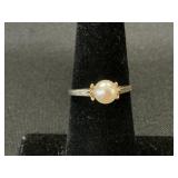 14K Gold & Pearl Ring.