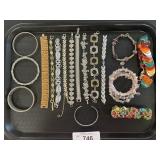 Costume Jewelry, Bracelets & Bangles.