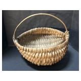 Early Primitive Rustic Gathering Basket.