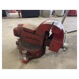 6in Bench Vise.