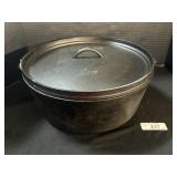 Lodge Cast Iron No.14 Dutch Oven.