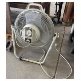 Vtg Sears Floor Fan.