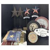 America Themed Wall & Table Art.