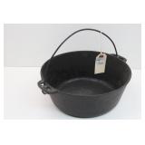 Cast Iron Dutch Oven w/ Wire Handle