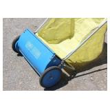 LAWN GROOM Push Lawn Sweeper