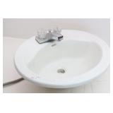 Porcelain Oval Bathroom Sink with Faucets